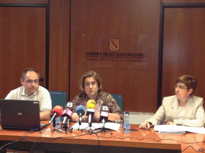 Mercedes Celeste En El Medio 