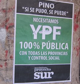 Cartel YPF En Buenos Aires (Argentina)