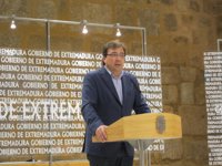 Vara insiste en que "no" consentirá "recortes" aunque se muestra dispuesto a "hablar" con la Junta sobre ingresos