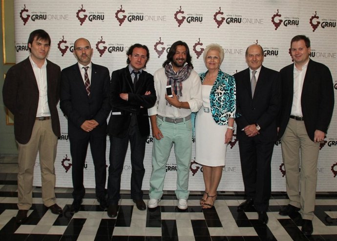 Rafael Amargo Apadrina Una Promoción De Vins I Licors Grau