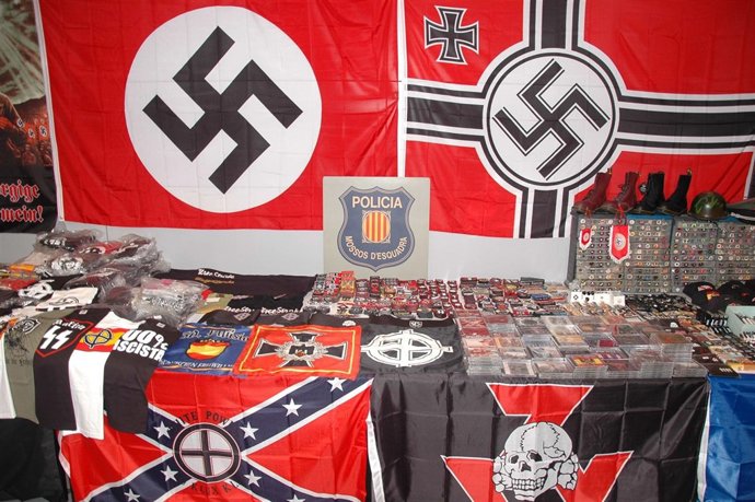 Intervención De Material A Un Grupo Neonazi Que Dio Concierto En Sabadell