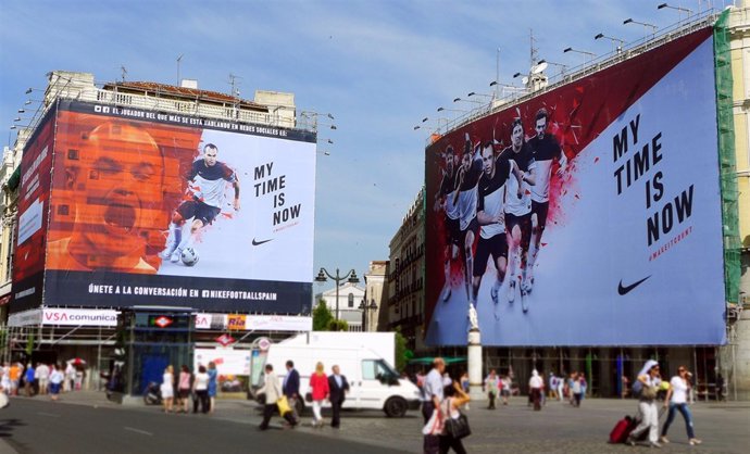 Lona Interactiva Nike En Sol