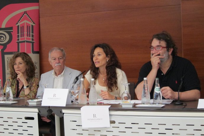 Rosa Novell, Eduardo Mendoza, Malena Estrany Y Joan Valent Presentan El Festival