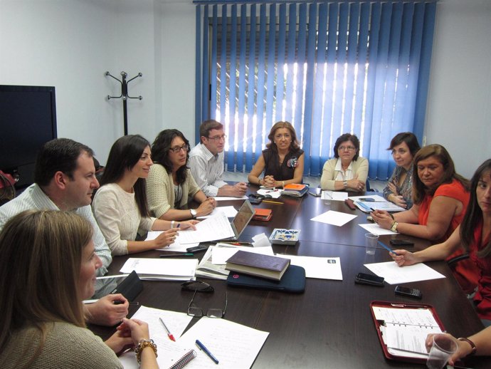 Reunión Del PP-A En Córdoba Con La Portavoz Regional, Rosario Soto