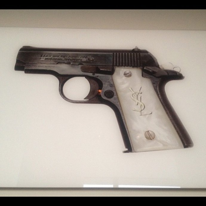 Pistola de Kim Kardashian