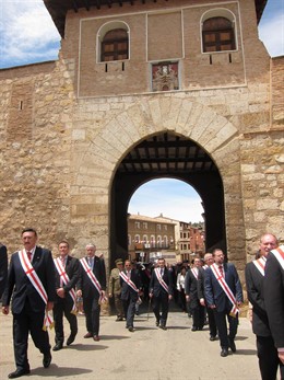 Luis María Beamonte Y La Corporación Provincial En El Corpus En Daroca
