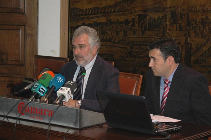 Fernández De Mesa Y Collantes En La Rueda De Prensa