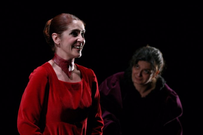 Las Mujeres De Shakespeare Toman La Sala Russafa En 'Los Balcones De Julieta'