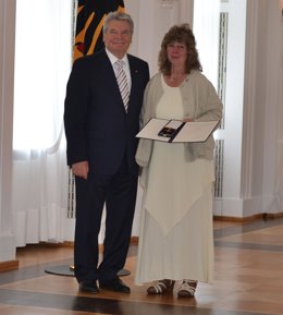 La Fundación Global Nature, Marion Hammerl, Recibe La Medalla De Alemania