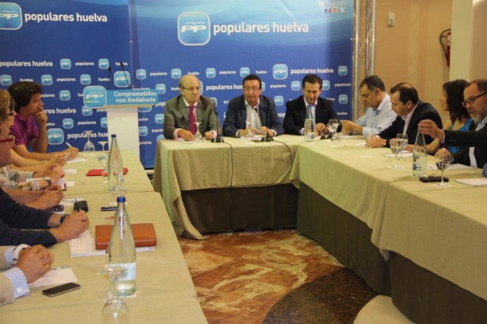 Reunión Del Consejo De Alcaldes Del PP De Huelva. 