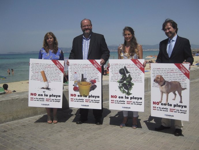 Guillermo Navarro, Rosa Llobera Y Andreu Garau Presentando La Campaña 