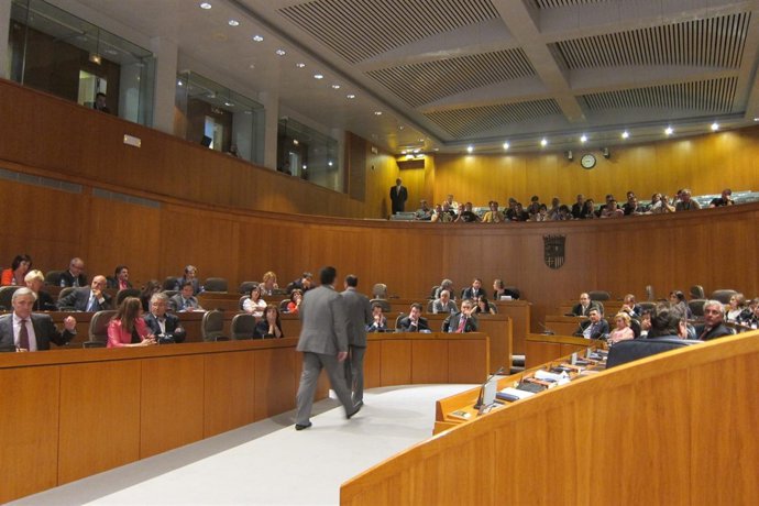 Increpaciones De Mineros Paran El Pleno