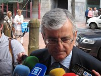 Torres-Dulce resalta que los hechos en que se basa la denuncia contra Dívar "no son constitutivos de delito"