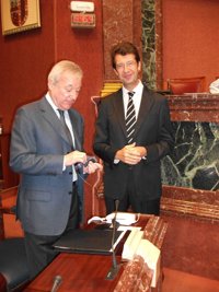 Ruiz (PP) dice que el PP es garante del Estado de Bienestar y atribuye a la oposición un papel "desconcertante"