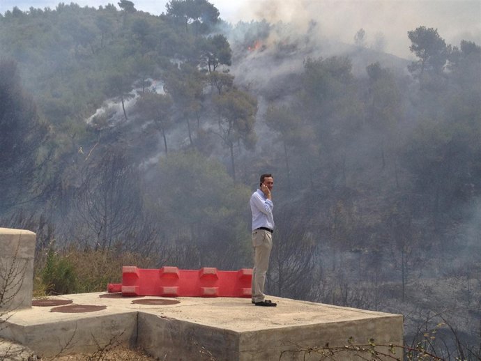 César Sánchez Presencia La Zona Afectada Por El Incendio Forestal