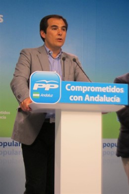 El Presidente Del PP De Córdoba Y Alcalde De Esa Ciudad, José Antonio Nieto