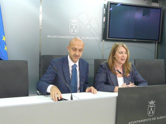 Navarro Y Molina En Rueda De Prensa