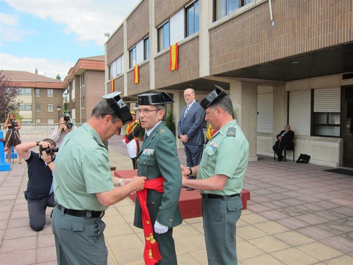 Gabella Maroto Impone La Faja Al General Feliz Cadenas. 
