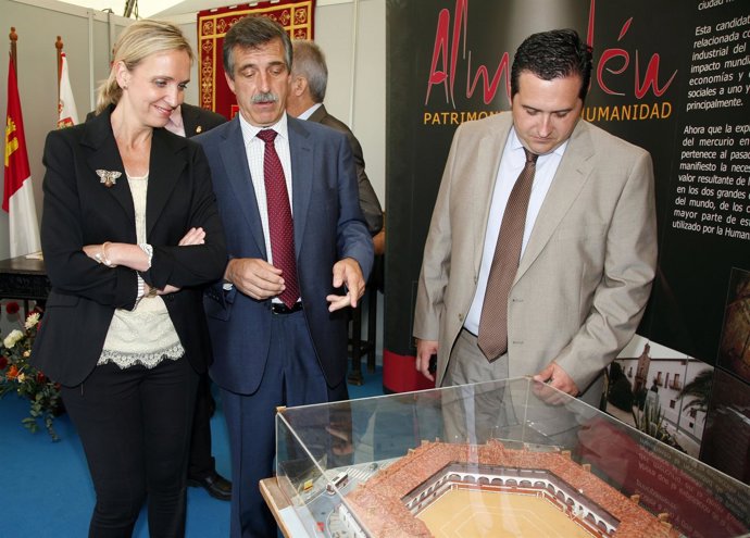 Casero En La Inauguración De FERCOAL