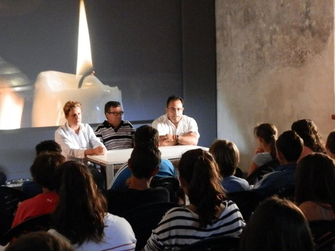 ACTO INAUGURAL EXPOSICION ALUMNOS IES LA HERRADURA SOBRE NAUFRAGIO    