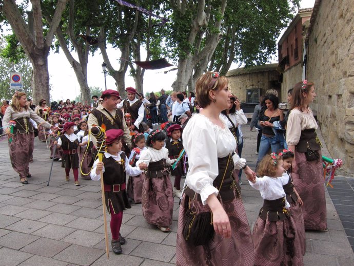 Desfile Y Pasacalles Infantil Por El Centro Histórico De La Ciudad