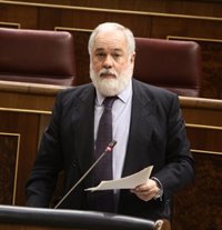 Arias Cañete, "sin criterio" en Valdevaqueros", estará "pendiente" ante las revisiones urbanísticas de Junta