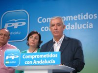 Arenas valora la "gran tarea reformista" de Rajoy, que "más no puede hacer" ante el rescate financiero