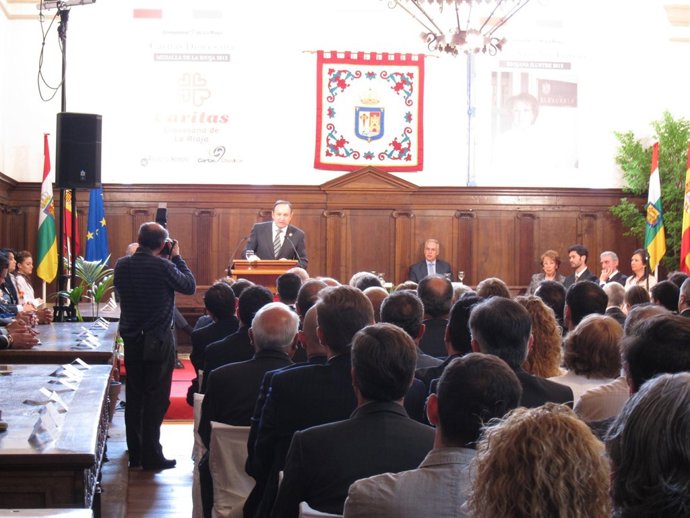 Pedro Sanz, En El Acto Institucional Para Celebrar El Día De La Rioja