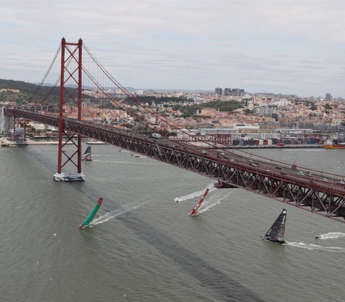 El Groupama Gana En La Regata Costera De Lisboa De La Volvo Ocean Race