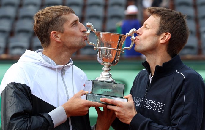 Max Mirnyi Y Daniel Nestor, Campeones Del Doble En Roland Garros