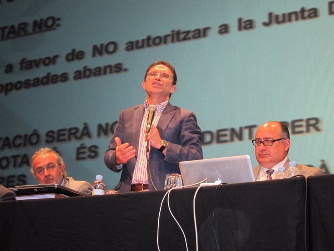 Castellano En Su Intervención En La Asamblea De Sociedades Musicales