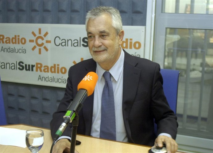 Griñán, Durante Una Entrevista En Canal Sur Radio