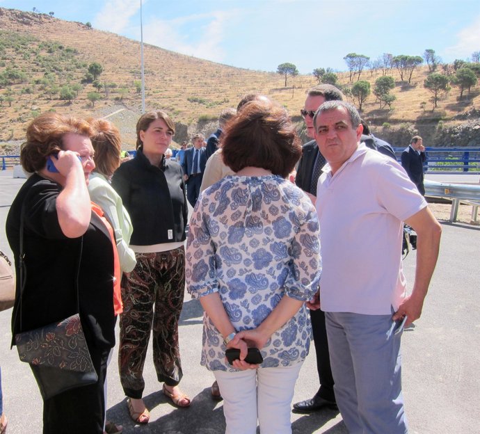 Elena Cortés Conversa Con Representantes De Jaén En Diversas Administraciones