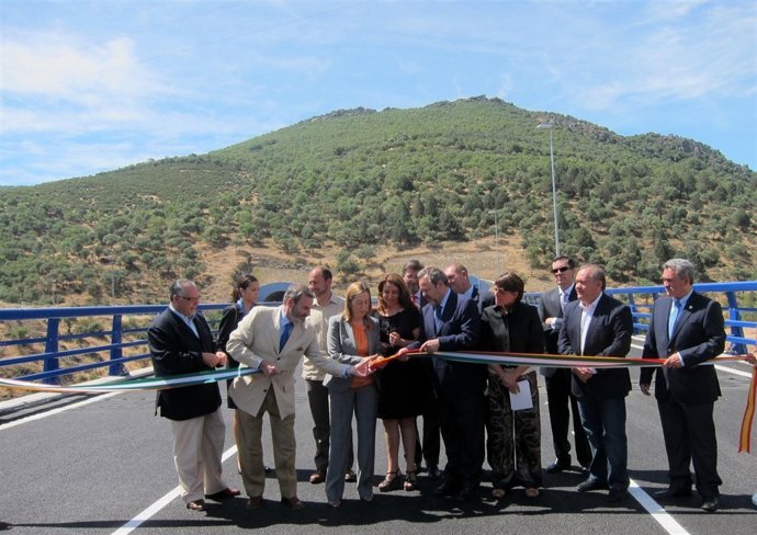 Inauguración Del Último Tramo De La A-4