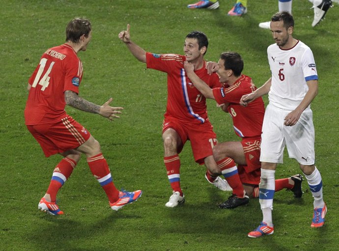 Dzagoev, Pavlyuchenko Y Zyryanov, Rusia-Repúbica Checa