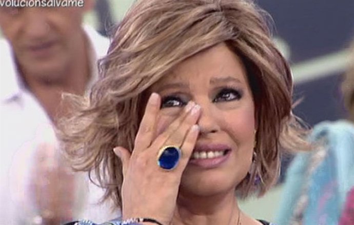 Terelu Campos anuncia entre lágrimas que ha terminado con la quimioterapia 