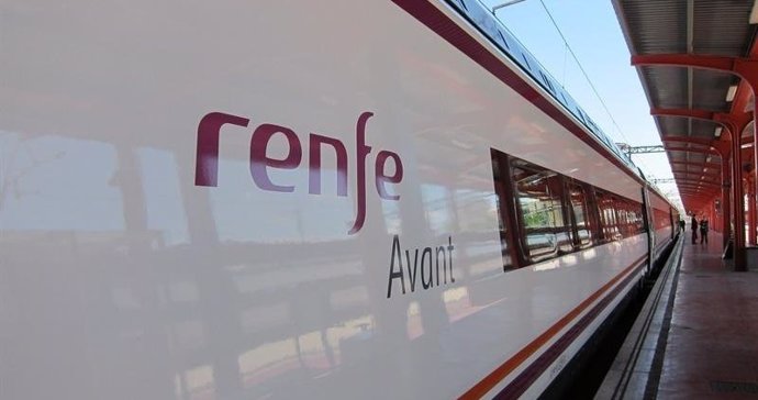 Imagen De Tren De Renfe  'Avant'