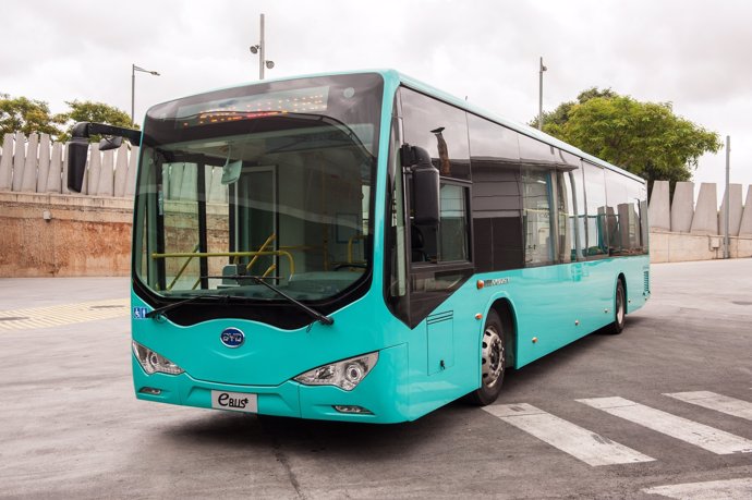 Autobús 100% Eléctrico Procedente De Shenzhen (China) Que Prueba TMB