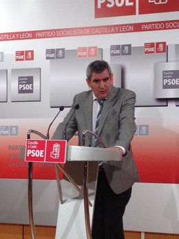 El Secretario Regional Del PSOE, Julio Villarrubia