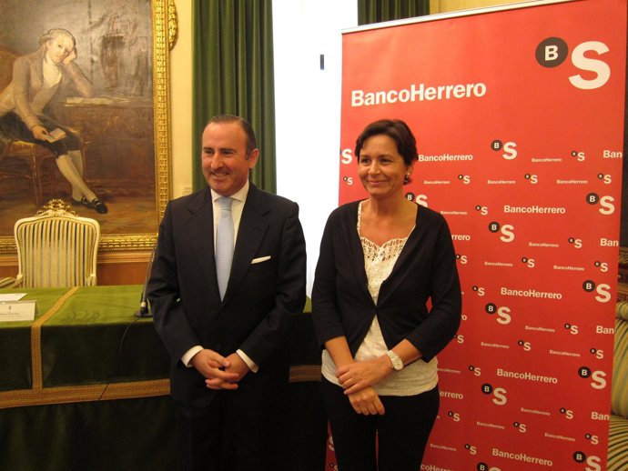 Carmen Moriyón, A La Derecha