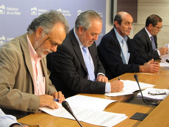 Nieto Y Cardero Firman Convenio Para Federación Alcohólicos Rehabilitados