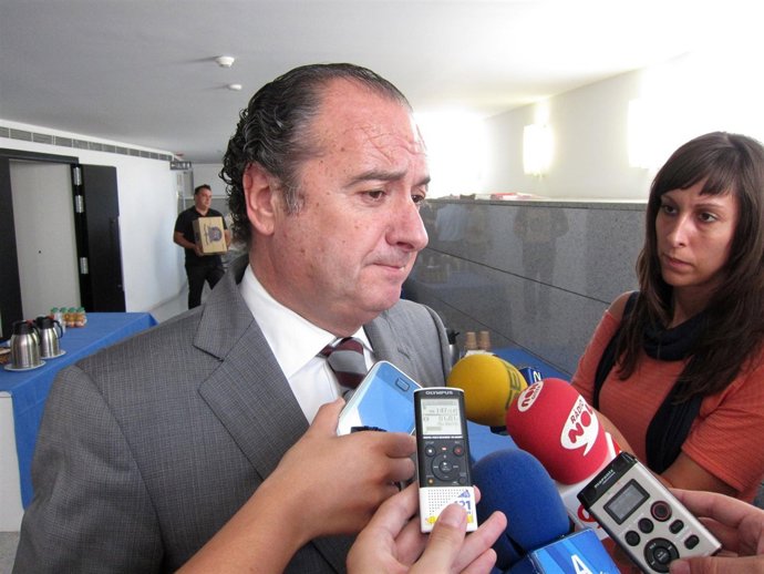 José Joaquín Ripoll En La Cámara De Comercio De Alicante