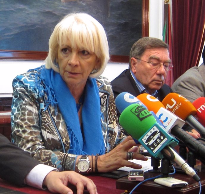 Teófila Martínez (PP), Alcaldesa De Cádiz