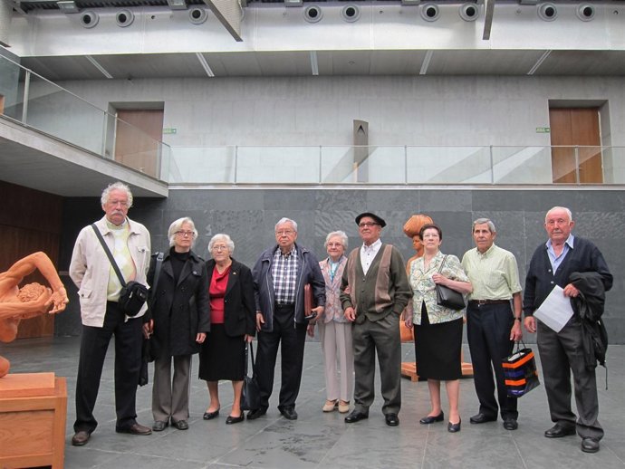 Familiares De Fusilados De Navarra En El Parlamento.