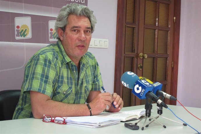 Elportavoz De IULV-CA En El Ayuntamiento De Ayamonte (Huelva).