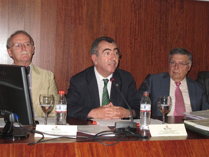 Campos, Carmona Y Sánchez Lucerga