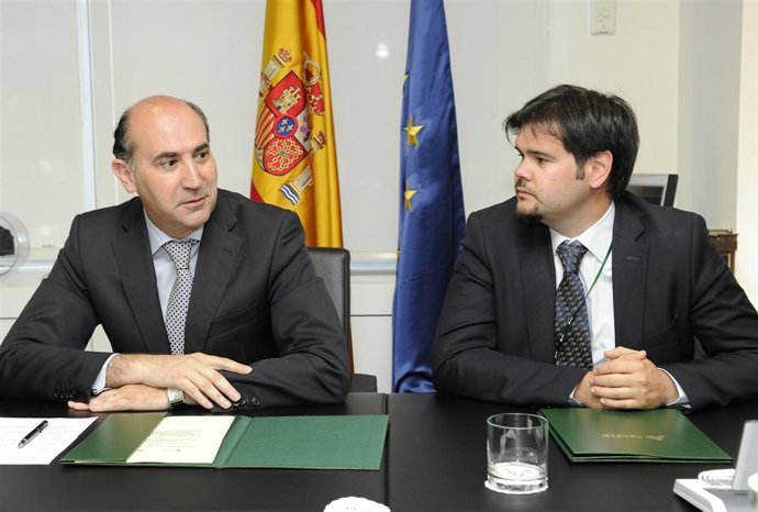 Firma Del Acuerdo Entre Adif E Imathia