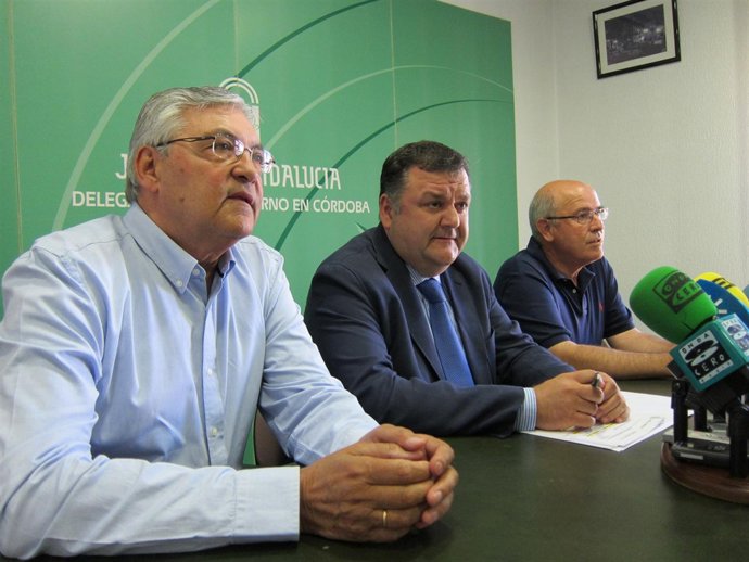 Del Pino, Zurera Y Vaquero En La Rueda De Prensa