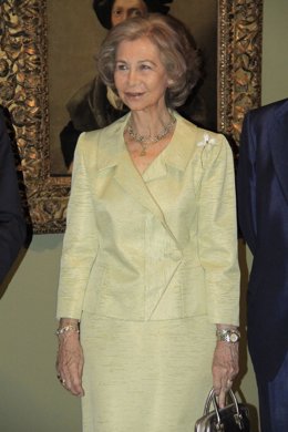 La Reina inaugura en el Museo del Prado El último Rafael