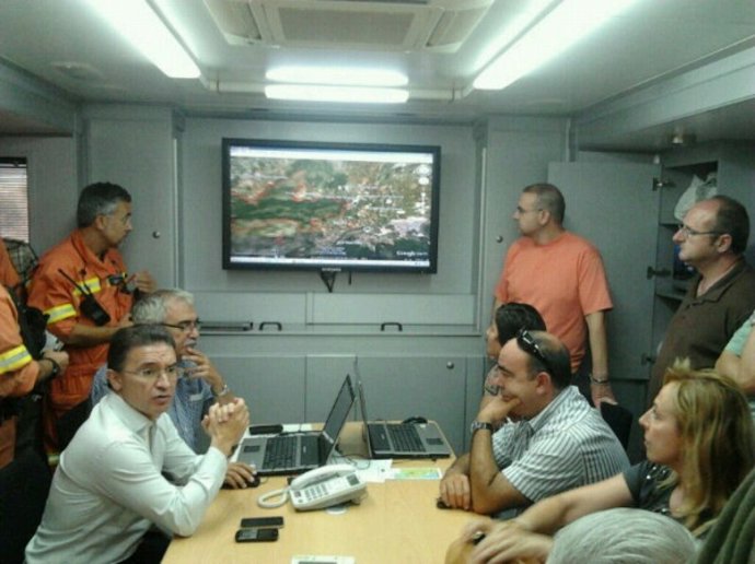 El Conseller De Gobernación, Serafín Castellano En El PMA De Incendio De Llocnou